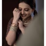 Shrenu Parikh Instagram - In Frame Beautiful:- @shrenuparikhofficial . Shoot Concept:- @nehaadhvikmahajan @bridalsbynam . 💄MUA , Hair & Styling :- @nehaadhvikmahajan . 🎥:- @krushnaaher_ . #makeup #ootd #nehaadhvikmahajan #makeupbyme💄 #nammakeovers #bride #to #be #bridal #look #bridalmakeupartist #destinationweddingmakeupartist #weddingmakeup #hair #hairstyling #nammakeovers #bollywood #television #makeupartist #mumbai #traveller #all #over #the #globe #bridesmaids