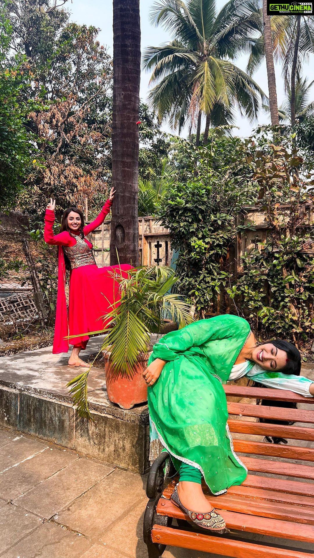 Shrenu Parikh Instagram - Friends forever 🧿❤️ - - - VC: @_ichiragkapoor._ #maitree #friendship #friendshipgoals
