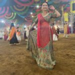 Shrenu Parikh Instagram - Always the happiest… when it’s navratri! . Haalo garba ramiye!! . Bachpan se leke aaj tak my only fav place!! ❤️🥺 @unitedwayofbaroda . My go to person for best outfits @aasthashah_label . #garba #navratrispecial #navratri #ambemaa #unitedway #happy #festive #vibes Vadodara, Gujarat, India