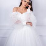 Shrenu Parikh Instagram - In Frame:- @shrenuparikhofficial . Shoot Concept:- @nehaadhvikmahajan @bridalsbynam . 💄MUA , Hair & Styling :- @nehaadhvikmahajan . 📸:- @luvisrrani . Head Gear & Accesories :- @sonisapphire . #shrenuparikh #shrenuparikhofficial #makeup #ootd #nehaadhvikmahajan #makeupbyme💄 #nammakeovers #bride #to #be #bridal #look #bridalmakeupartist #destinationweddingmakeupartist #weddingmakeup #hair #hairstyling #nammakeovers #bollywood #television #makeupartist #mumbai #traveller #all #over #the #globe #bridesmaids