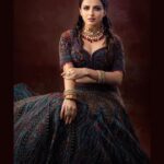 Shrenu Parikh Instagram - In Frame:- The Gorgeous @shrenuparikhofficial ♥️ . Shoot Concept:- @nehaadhvikmahajan @bridalsbynam . 💄MUA , Hair & Styling :- @nehaadhvikmahajan . 📸:- @luvisrrani . 👗Outfit:- @sudhirbhaisareewala . 💍Jewellery:- @sanzanyjewels . Bangles & Kaleeras :- @omsons_bridal_store . #shrenuparikh #shrenuparikhofficial #makeup #ootd #nehaadhvikmahajan #makeupbyme💄 #nammakeovers #bride #to #be #bridal #look #bridalmakeupartist #destinationweddingmakeupartist #weddingmakeup #hair #hairstyling #nammakeovers #bollywood #television #makeupartist #mumbai #traveller #all #over #the #globe #bridesmaids