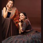 Shrenu Parikh Instagram - With My Cutie ♥️ @shrenuparikhofficial . Shoot Concept:- @nehaadhvikmahajan @bridalsbynam . 💄MUA , Hair & Styling :- @nehaadhvikmahajan . MakeUp :- @myglamm . 📸:- @luvisrrani . 👗Outfit:- @sudhirbhaisareewala . 💍Jewellery:- @sanzanyjewels . Bangles & Kaleeras :- @omsons_bridal_store . #shrenuparikh #shrenuparikhofficial #makeup #ootd #nehaadhvikmahajan #makeupbyme💄 #nammakeovers #bride #to #be #bridal #look #bridalmakeupartist #destinationweddingmakeupartist #weddingmakeup #hair #hairstyling #nammakeovers #bollywood #television #makeupartist #mumbai #traveller #all #over #the #globe #bridesmaids