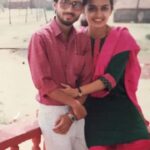 Shrenu Parikh Instagram - 35 years of all the colours that could possibly be there in our lives! . Happy anniversary mumma daddy! @smitaparikh08 @parikh4450