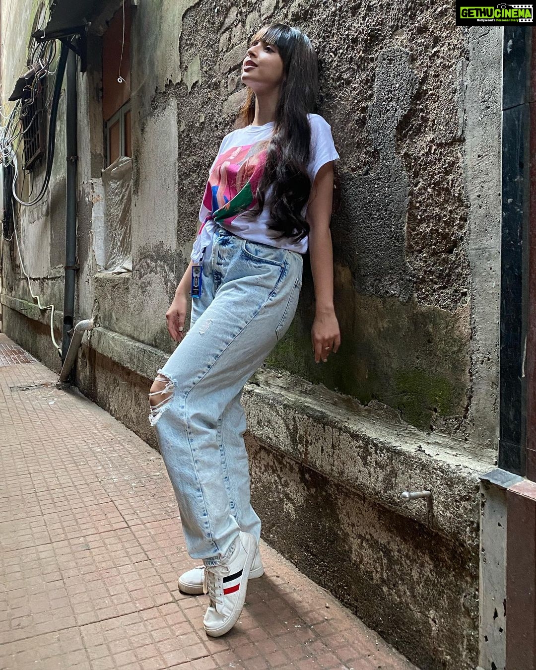 Shrenu Parikh Instagram - I miss the fringes! . Should I get em back?🤔