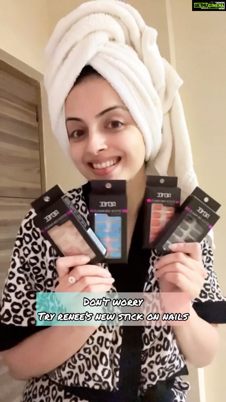 Shrenu Parikh Instagram - @reneeofficial Don't have time to go to a salon for a manicure? RENÉE's reusable Stick-On Nails will give you salon-like nails at home in just 5 minutes! Use code SHRENU10 to get 10% off on www.reneecosmetics.in Also available on Myntra, Nykaa, Amazon, Flipkart, and more #ReneeCosmetics #Nails #StickOnNails #WaterResistant #LongLasting #LightWeight #feelitreelit #trends #transition #makeup