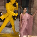 Shrenu Parikh Instagram - T.G.I.F . Outfit : @swtantraofficial Styling : @therealmadrasi Executed & Managed by : @publiquedom @ritu_m09 . #delhi #events #dressingup #sareelove #fusion #rufflesaree #makeup #hairdo #style #nightlife #photography #celebrity #fashionstyle