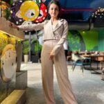 Shrenu Parikh Instagram - Love every bit of POWER DRESSING! . Make-up hair by @divasbydivya . . Styling : @style_deintrepide Assistant: @therealmadrasi Outfit: @bloombypriyanka Artist reputation : @publiquedom Mumbai, Maharashtra