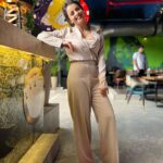 Shrenu Parikh Instagram - Love every bit of POWER DRESSING! . Make-up hair by @divasbydivya . . Styling : @style_deintrepide Assistant: @therealmadrasi Outfit: @bloombypriyanka Artist reputation : @publiquedom Mumbai, Maharashtra