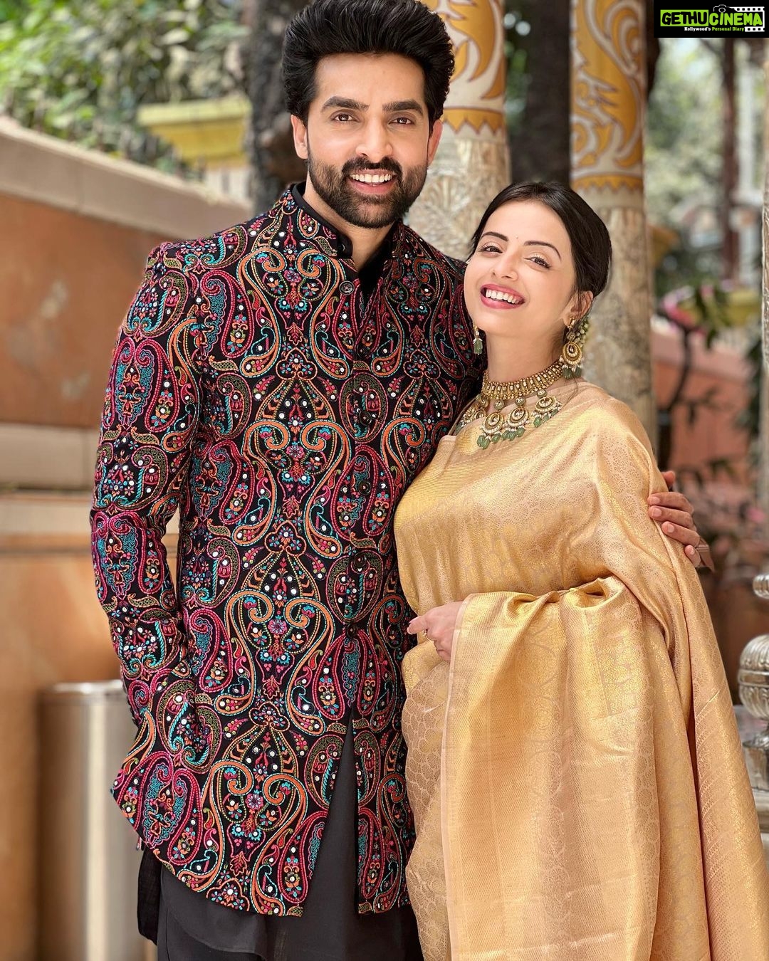 Shrenu Parikh Instagram - Sohne doston naal sohni photos…! 🤩 . @adhvik_official @nehaadhvikmahajan @aryadivya