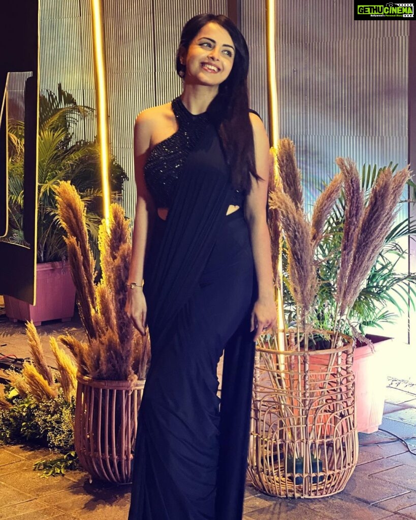 Shrenu Parikh Instagram - Last night was a BLACK OUT! . Styled by my super woman @nehaadhvikmahajan . Outfit by: @rajgharana.rg