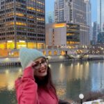 Shrenu Parikh Instagram - ❄️❄️❄️⛄️ . #chicago #winter #snow #michiganlake #trendingreels #trending #travel #diaries