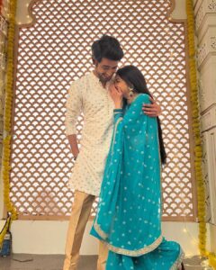 Shrenu Parikh Instagram - Will always cherish GENDA, not for one but many reasons! . For the family that I got through her, for the home that I got in Jaipur, for the love that I got from all of you! . Good things come to an end for better beginnings! . Lastly Thankyou @zeestudiosjaipur @andtvofficial @esselvisionproductions @agstyjain @anitsingh13 @abhinav8971 @an__altruist @ahmed_firoz . My lovely co-actors @akshaymhatre11 @vishynayak @ankitbathla10 @archana.mittal_ @ishita.gangopadhyay2012 @kenisha_bhardwaj . “Will miss you guys” is an understatement 😩🧿🥺