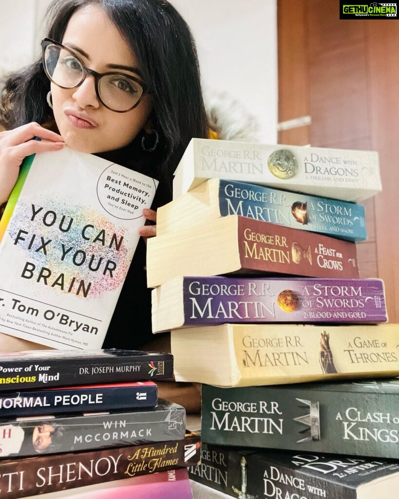 Shrenu Parikh Instagram - Hey! all readers out there, this is a shoutout for this amazing startup Bookchor.com Check them out if you ever left any book due to high price, they are the saviour...😉 . They ship across India.