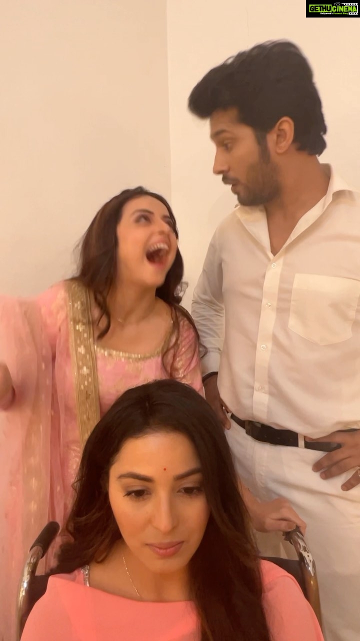 Shrenu Parikh Instagram - Yunki yeh kaun bola…? . Featuring @tanejanamish and @chaudharybhaweeka . Shot by @_ichiragkapoor._