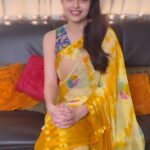 Shrenu Parikh Instagram - Tyohaaro ke time par, shopping toh hoti hi rahegi. Par important hai unko thanks bolna jo hmare khushiyon ko ghar tak laate hai - Delivery associates! Amazon deserves applause for this amazing initiative to thank the delivery associates for their efforts. You can also be a part of INDIA’S LONGEST THANK YOU NOTE by sharing your creative message. You can sing a song, make art, create a rap, or do anything that can express your Thank You towards the delivery associates. And post it on social media using the hashtag #DeliverThanks and tagging @amazondotin The most creative entries will win Amazon gift cards. Hurry and post your entry now! @amazondotin @zomato @swiggyindia @dunzo_it @flipkart @letsblinkit @zeptonow @ajiolife @bigbasketcom @myntra #collab