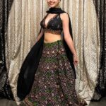 Shrenu Parikh Instagram - Garba vibes already! . . Outfit 👗:- @neerusindia #neerussantacruz #neerusindia #neerus Neeru's Santacruz