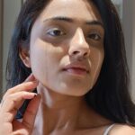 Shritama Mukherjee Instagram - Y'all asked us: Can we pair @tgmbeauty_ Glowy Skin Phytomolecular Serumizer with other actives like retinol, vitamin c, niacinamide, etc. in our skincare routine? Watch the video till the end for the answer. #glowyskin #serumizer #tgmbeauty #holisticbeauty #beautyinsideout