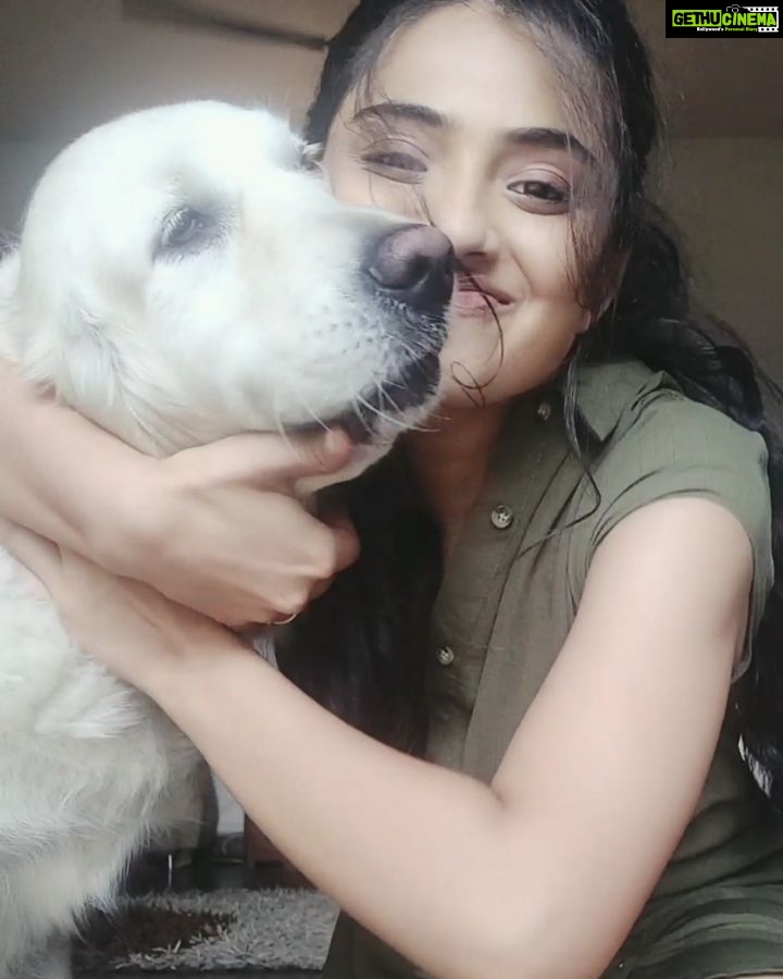 Shritama Mukherjee Instagram - I dint realize I kept saying party throughout the vid 🙈 it's pawri guys 🙄 and this is my #yehhamaripawrihorahihai version with Stellu 😂❤️🥰