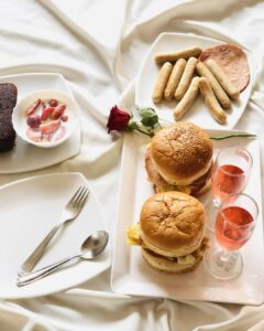 Shritama Mukherjee Instagram - V-Day well spent ❤️ Swipe for the elaborate brunch in bed 🥰 I drew some inspiration from @thegreenmavenn 's latest post - I kid you not - it turned out fabulous.

How did you make your valentine's day special? I'd love some ideas for my next.😉 

#valentinesday #brunchinbed #selflove #loveisintheair #seasonoflove