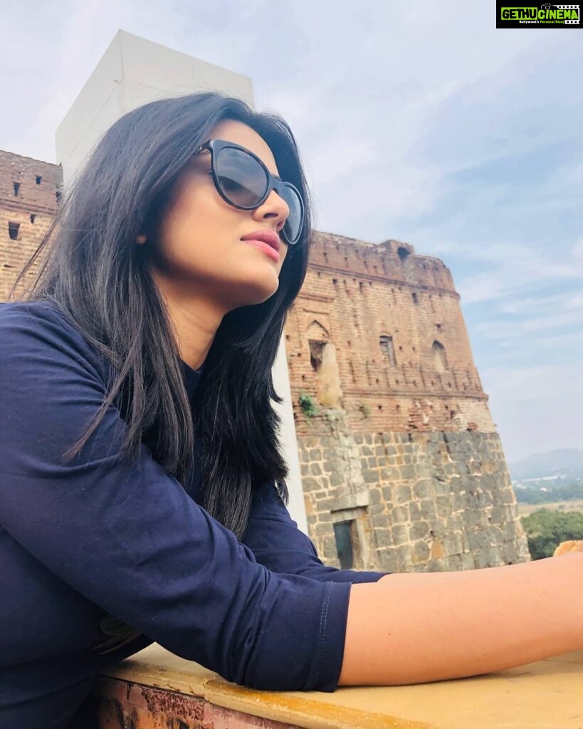 Shritama Mukherjee Instagram - The sky and beyond... 😇 Fort JadhavGADH