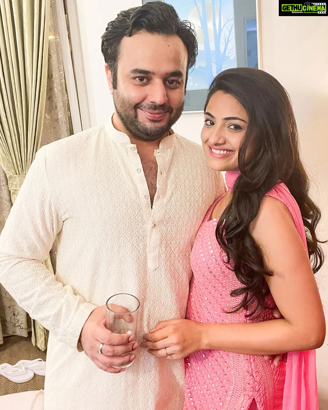 Shritama Mukherjee Instagram - From mine, to yours! 🪔🎆