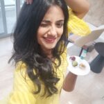 Shritama Mukherjee Instagram - Live a little 💛 #HappySunday😘