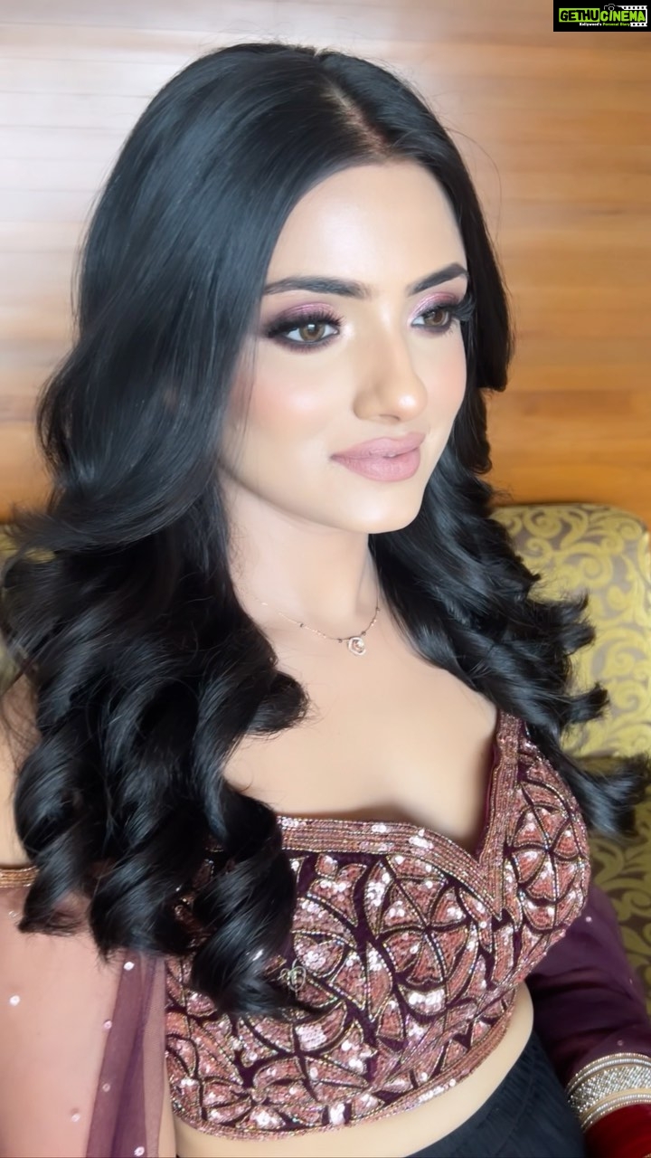Shritama Mukherjee Instagram - #BRIDESBYAMIJETHWA x @mukherjeeshri for her Reception Those smoked siren eyes with nude lips are to die for and the big curls adding just the right amount of oomph factor to the whole look💘💘 . . Bride- @mukherjeeshri HMU- @makeupbyamijethwa . . ——————————————————————— BRIDAL BOOKING for 2022-23 has now started. DM to book your slot now! ——————————————————————— #bridesbyamijethwa #makeupbyamijethwa #indianbridal #indianbridalmakeup #bridalmakeup #bridalmakeupartist #bridalmakeuplook #bridalmua #makeupaddict #makeuptransformation #makeuplook #bigfatindianweddings #bridesofindia #indianweddingbuzz #engagementmakeup #weddingmakeup #magicofthebrushes #trending . . @wedmegood @weddingtrunk @weddingsutra @weddingwireindia @wedabout weddingsonline.india @weddingz.in @theweddingbrigade theweddingdesigncompany @weddingplz @wedding.pages @weddingz.in wittywows @thebridesofindia @popxo.wedding @indiagramwedding