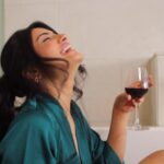 Shritama Mukherjee Instagram - #TOTW Life is what you make it. And, I want to make mine worth living. Cheers🥂 #friyay #weekendmood #lifeisbeautiful #lifestyle #beauty #youdoyou #wellness #wellbeing #instareels #trendingreels #entrepreneurlife #livelife #livelifetothefullest #holisticlifestyle The Westin Mumbai Garden City