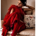 Shruti Seth Instagram - Red 📸 @dontpanic79 #portrait #candid #photography #holi #outfit #shruphotodiary