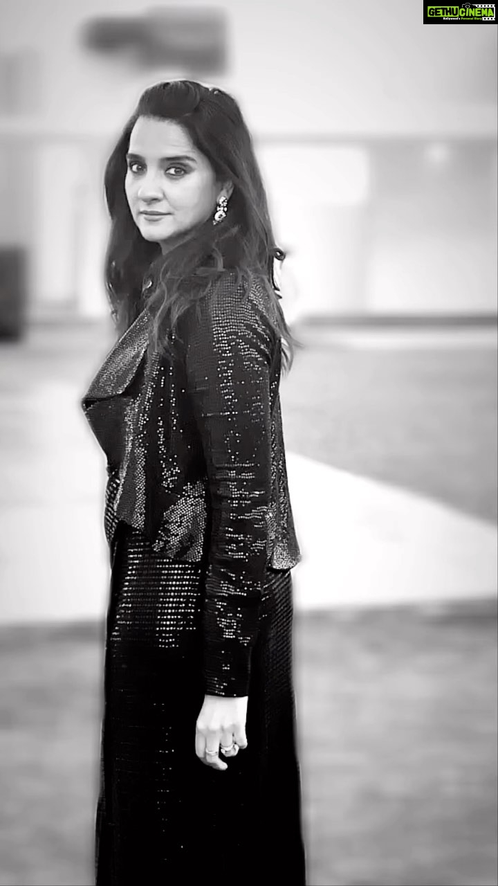Shruti Seth - 1.7K Likes - Most Liked Instagram Photos