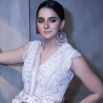 Shruti Seth Instagram – Happiness is the first measure of beauty.

Actress @shru2kill 
Makeup @tulsi5solanki 
Photography @bdhsphotography @burzin_h_palkhiwalla @sherylburzin 
Outfit @sulakshanamonga 

#fashion #fashionstyle #fashiondesigner #actress #celebrity #sulakshanamonga #bdhsphotography #kalaghoda #makeup #picoftheday #trending #reelitfeelit #smile #sony #outfit #designer #instalike #instagram #trendy #picture Sulakshana Monga