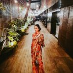 Shruti Seth Instagram - Saree, not Saree! Outfit: @uri.india Bag: @anekaant Earrings: @amrapalijewels #wedding #fashion #saree #shruphotodiary Estella, Juhu