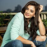 Shruti Sharma Instagram - Be yourself coz noone else can do that!!!🐻‍❄️ Hair: @glam_up_with_aarti Stylist: @__kavita__29__ Outfit: @madaboutfashion_kejal Makeup 🙋 #me 📸 @nikhil.p.sawant @mvsociaal #spreadlove #post #instafashion #shrutisharma #casualwear #comfort #fashiongram