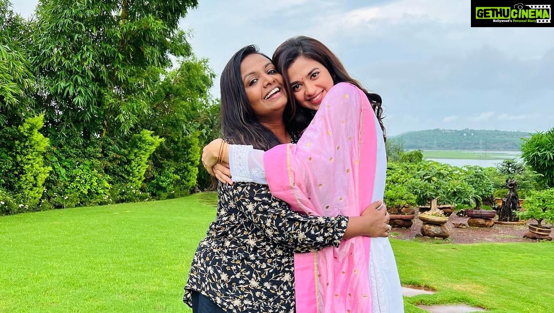 Shruti Sharma Instagram - And it’s a wrap !!!!!!! #cheers 🥂 Wowwww……💞 I don’t have words to express my gratitude for this amazing opportunity 🥹 A journey with a wonderful, talented & humble cast I must say…with a magnificent director Seema Ma’am and with an efficiently hardworking team !!! Thankyou team for trusting this whole process and giving it a part of you !! Thank you @seemapdesai Ma’am for believing in me and Giving me #Madhu 😍🥰 I hope our hard work blooms into a surreal experience for our audience ✨ I am soooooo happy and overwhelmed 🫠 Can’t thank enough 🙏🏻 Let’s wait for it’s release now 😁🤩🥳 Yaayyy !! #cheers 🥂 @amolparashar @paragdesai9 @endemolshineind @yashsinhaofficial @priyanshusingh8521 @kaulmeneha @sapnasand22 @rohitchaudhary86 #Rakeshji #Sudhaji #AsifSir @varshawwww #chutki @bhavyastar28 #wholecast #directionteam #crew #HMteam #costumeteam #productionteam everyone ♥️ #film #cheers #comingsoon #unique #story #actorslife #grateful #lovemyjob #countingdays #wrap
