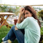 Shruti Sharma Instagram - Be yourself coz noone else can do that!!!🐻‍❄️ Hair: @glam_up_with_aarti Stylist: @__kavita__29__ Outfit: @madaboutfashion_kejal Makeup 🙋 #me 📸 @nikhil.p.sawant @mvsociaal #spreadlove #post #instafashion #shrutisharma #casualwear #comfort #fashiongram