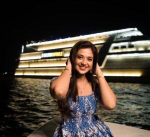 Shruti Sharma Instagram - A wonderful evening at @deltin_life 💙

Wearing @aachho 
Jwellery @stylebyriyajn 

.
.
#deltinroyale #deltin #goadiaries #goa #travelgram #travelling #explore #shrutisharma #casino