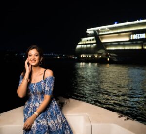 Shruti Sharma Instagram - A wonderful evening at @deltin_life 💙

Wearing @aachho 
Jwellery @stylebyriyajn 

.
.
#deltinroyale #deltin #goadiaries #goa #travelgram #travelling #explore #shrutisharma #casino