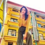 Shruti Sharma Instagram - 💛🌼 @deltin_life @mvsociaal #travel #goadiaries #shrutisharma #vacay #yellow #fashion #travelgram Deltin Suites Goa