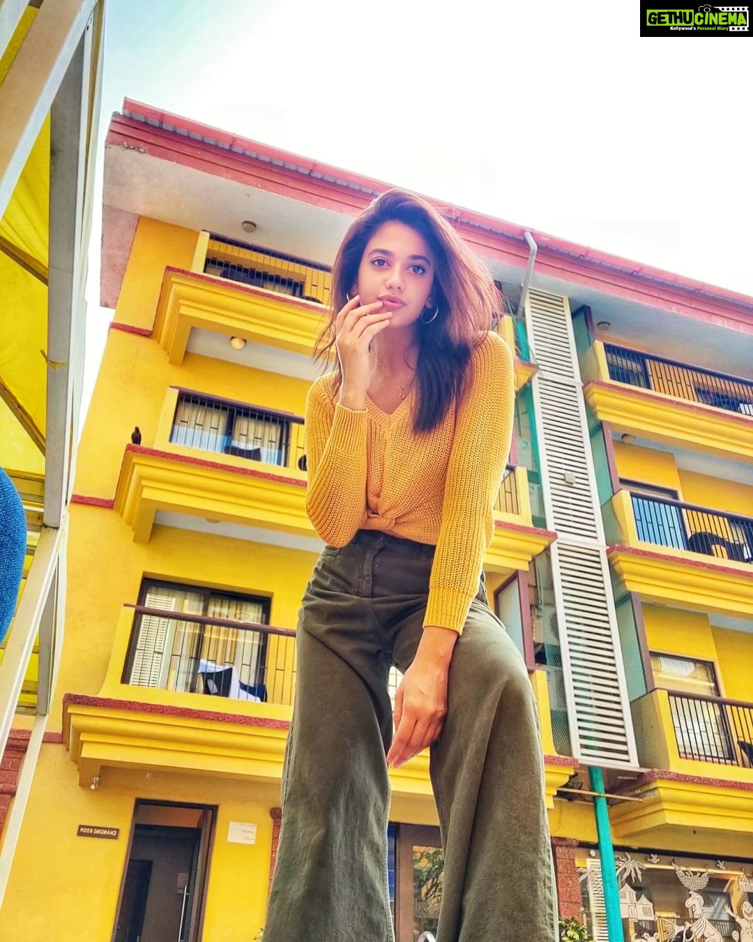 Shruti Sharma - 98.1K Likes - Most Liked Instagram Photos