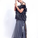 Shruti Sharma Instagram - She stood tall. With the glory of scars and her demons kneeling at her feet🧚 Outfit:- @boutiquelibrary Styling:- @sonammbissakunjir Mua:- @shikhashah_mua Photographer:- @faizankhan.6 Bags:- @umabagsofficial #stripes #sareedraping #indianwear #fashiongram #faishon #shrutisharma #styleinspiration