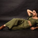 Shruti Sharma Instagram – Take risk.
Commit mistakes.
Learn something new🤓.

🌼

Photographer: @sumitsenphotography
Makeup: @sunny_makeup_artist
Style partner: @styling.your.soul
Outfit: @needleskillbymaanya 
Jewellery by: @ethnicandaz
Shoot managed by: @greenlight__media

#shrutisharma #instadaily #outfitoftheday #portraitphotography #photoshoot #actor