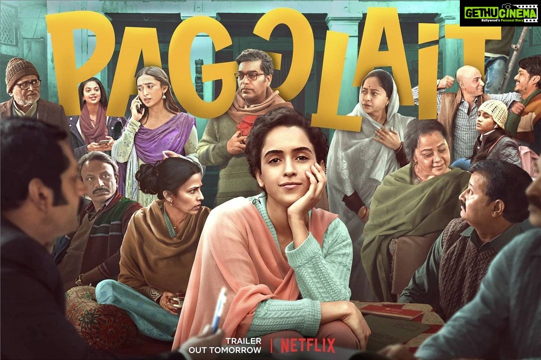 Shruti Sharma Instagram - Drama, hungama may just not be enough to define this family. #Pagglait, premieres 26th March, only on Netflix. @netflix_in @sanyamalhotra_ | @umeshbist | @ektarkapoor | @shobha9168 | @guneetmonga | @achinjain20 | @ruchikaakapoor | @sikhya | @balajimotionpictures | @ashutosh_ramnarayan | @sheeba.chadha | @raghubir_y | @rajeshtailang | @sayanigupta | #pagglaitmovie #PagglaitOnNetflix #pagglaitmovie #shrutisharma #sanyamalhotra #balajitelefilms #sikhyaentertainment #netflix