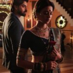 Shruti Sharma Instagram - Two phases of love !! #takrar Aur #pyar . #yuhani 🌼 #bts #namakisskka #kahani #yug #shrutisharma #colorstv #tvshow @colorstv 📸 @arun.suman.12