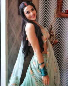 Shruti Sharma Instagram - Kinda Sweet...
 Kinda Savage...💋🤫

Wearing @praanavsrathod
Makeup @yogesh_gupta4545
Hair @amina_shaikh_4000070
📸 @arun.suman.12

#justqueenin #pose #click #post #kahani #NamakIsskKa #shrutisharma #actor #weekend #vibes #postoftheday