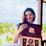 Shruti Sharma Instagram - @bryanandcandy (#ad ) Glam up with all new Bryan & Candy Coffee face and body care kit. This kit consists of Coffee Face Wash, Coffee Face Scrub, Coffee Face Mask and a Coffee ultra-moisturizing bathing bar. Infused with Pure Coffee, Ceramides, Hyaluronic acid, Macadamia oil, Argan oil and Oatmeal powder this kit is going to be the answer to all your skin concerns. 🤎 Coffee reduces redness, inflammation and puffiness, Ceramides promote collagen production & Hyaluronic acid gives intense moisturization. 🤎 All the products are PETA certified Vegan, Sulphate & Paraben free and with skin friendly pH 5.5 😍 #reels #reelsinstagram #bodycare #reelsvideo #explore #trendingreels #bryanandcandy #coffee #coffeetime #trend
