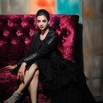 Shruti Sharma Instagram - Coz I 🖤 Black 🤟 What's your favourite colour? . . #shrutisharma Styling: @styleitupbyaashna Outfit: @miraya_by_pooja_khosla Photography @sumit_sen_photography Makeup: @sunny_makeup_artist Location courtesy- @clubbombayatsheeshaskylounge Location Facilitation- @picturenkraftofficial @parulchawla9 #black #selflove #picoftheday