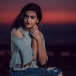 Shruti Sharma Instagram - Sometimes all you need to do is feel the moment you are in... ❣️.. #peace #colors #life #feel @mr._mk_photographer Mumbai, Maharashtra