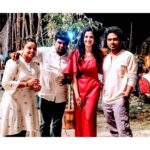 Shruti Sharma Instagram - Happy endings are the best ones..💗 Another journey ended giving life to new friendships and bonds!! These people literally created #Jadoo on screen and offscreen. Thanks to all of you guys and our loving fan family. You were so supportive and loving. So positive!! Keep loving and spreading positivity ☺️💓 Thankyou for bringing smile on my face @officialaditisharma @vikramsingh_chauhan @garimasrivastav9 @vaibhavikapoor04 @gouriagarwal @bhattacharya.richa @seema_azmi @jaswinder_gardner @the__shehzadaaa @shrawankumarroy and the whole direction team. Whole spot and production team😊. #yehjaduhaijinnka Lots of love to all 💓. @gulenaghmakhan @atifcam @muskan_bajaj02081987 Thankyou for giving me #SHAYARI ❤️ #yjhjk #shayari #shrutisharma