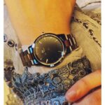 Shruti Sharma Instagram - Starting the week with some bling bling ✨✨ Wearing the Iconic Link watch from @danielwellington ❤️ Love the Silver and Black combination,what you think? Also, you can use my code SHRUTII15 for a 15% off on the website for any purchase 💫💫 #danielwellington #shrutisharma