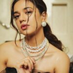 Shruti Sharma Instagram - I know I am RARE 🧸⚔️✨ Stylist - @rimadidthat Photographer - @ashish_sawant__ Makeup - @celebsmakeupbysejal Hair - @abidansanri outfit - @zeel_ritu_agarwal Jewelry - @stylingcityy Location - @courtyardmumbai Team - @greenlight__media #classy #sassy #jwellery #fashion #queen